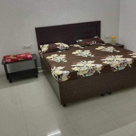 Spot On Hotel Deepak Palace Amritsar Luaran gambar